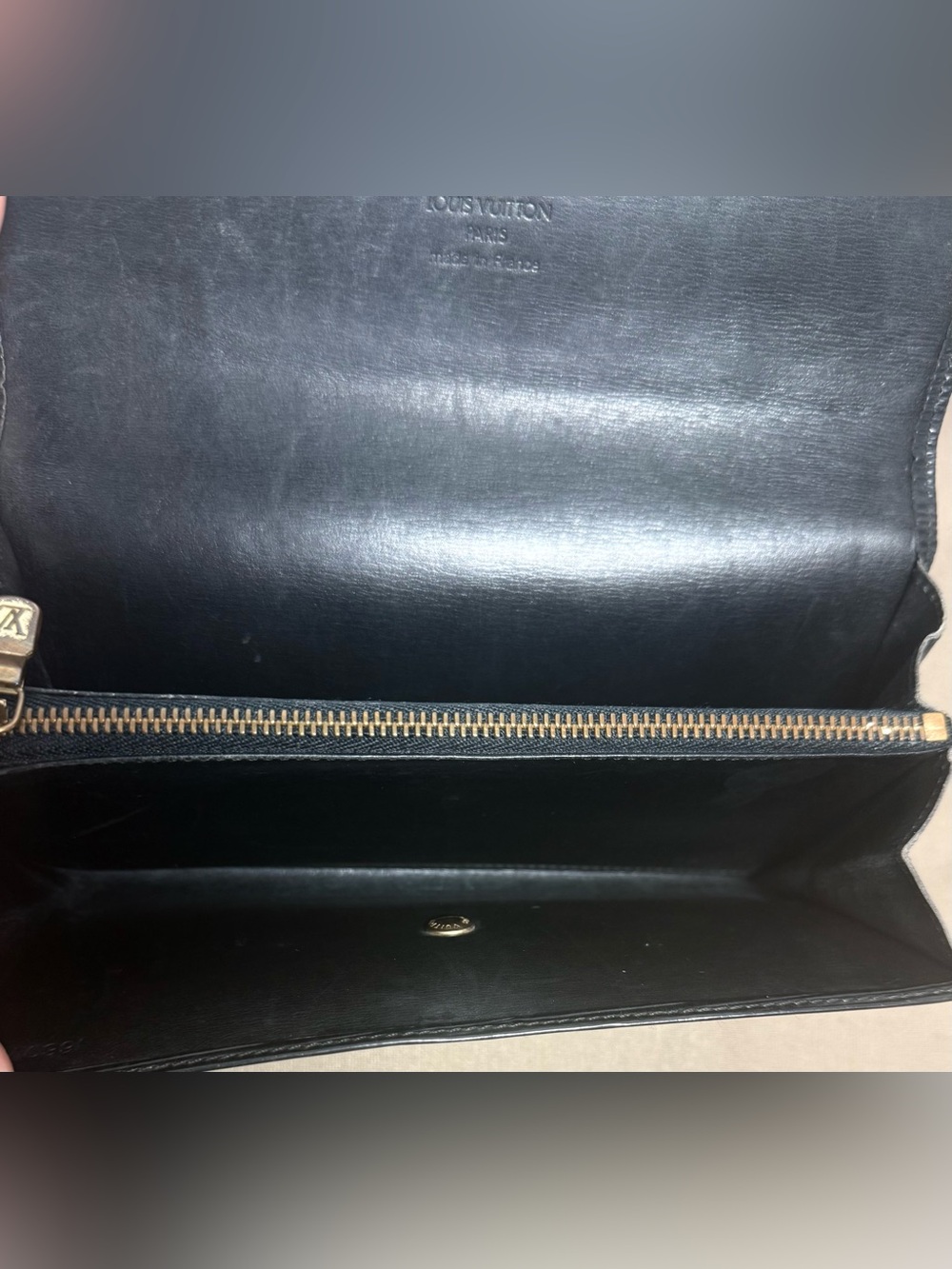 ✨Authentic Louis Vuitton Black Epi Leather Sarah Long Wallet✨ 1991 Vintage - Picture 7 of 12